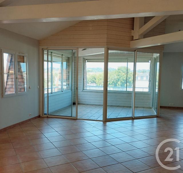 Appartement T5 à louer - 5 pièces - 188,79 m2 - Villeneuve Sur Lot - 47 - AQUITAINE